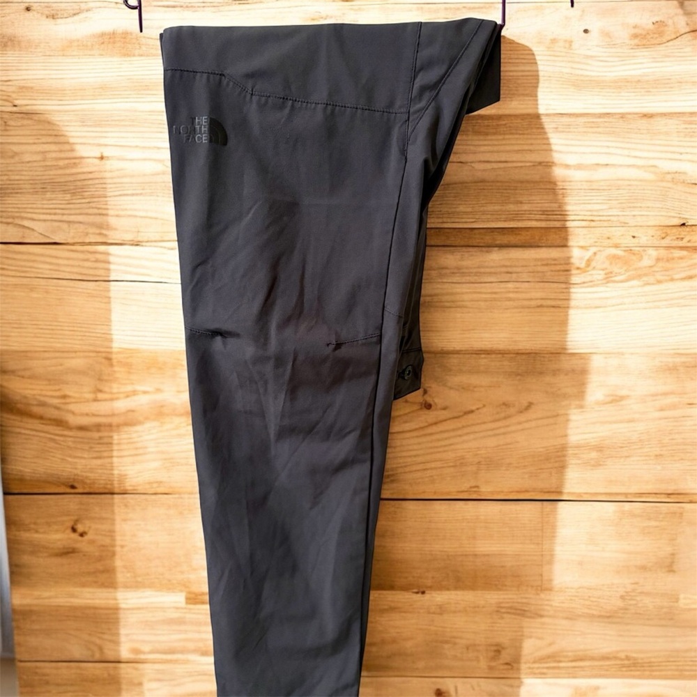 The North Face Men's Charcoal Lightweight Pants